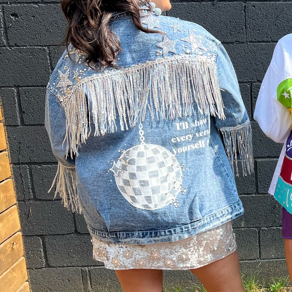⭐️ERAS TOUR JACKET⭐️ FREE SHIPPING - Taylor Swift hand painted denim - Picture 4 of 6